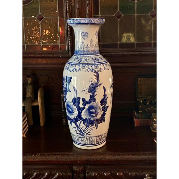 Extra-Large Vintage Blue & White Porcelain Vase – 23” - Picture 3 of 4